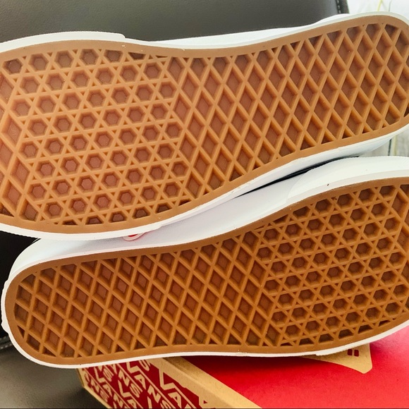 New ❤️‍🔥 NEW Vans Old Skool Prism Suede Iridescent Rainbow Skate Shoes - Picture 5 of 5